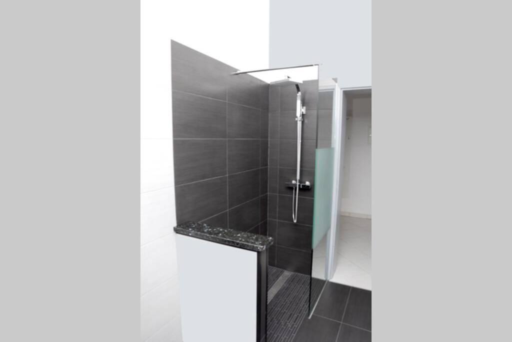 Traumhafte Kurstadt Apartment Moderne 2Zkb Balkon Pkw Stellplatz Bad Nauheim Exterior foto